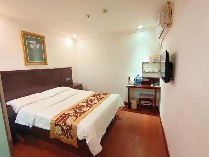 GreenTree Inn Hebei Xingtai Railway Station Business Hotel photo 4