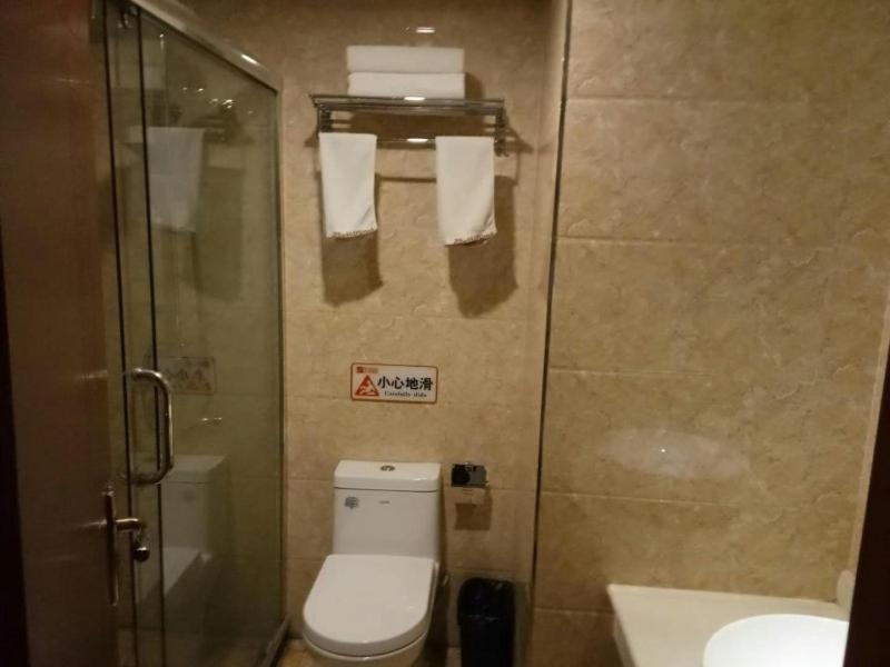 Shell Zhaozhong Ancient Street, Jinzhong County Railway Station Hotel photo 4