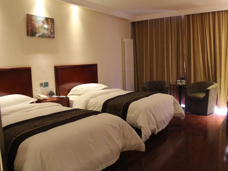 GreenTree Inn HeBei ChengDe Railway Station Southeast ChengDe Century City Business Hotel photo 1