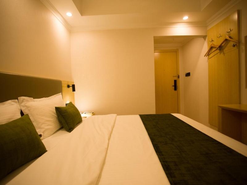 GreenTree Inn Hebei Langfang Development Zone Convention and Exhibition Centre Business Hotel photo 3