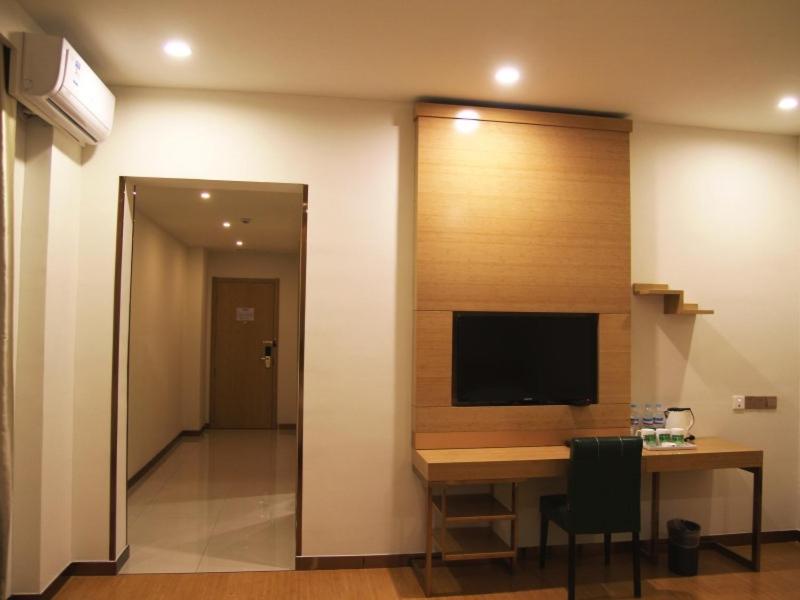 GreenTree Inn Shandong Jinan Gaoxin District South Gongye Road Middle Aoti Road Express Hotel photo 2