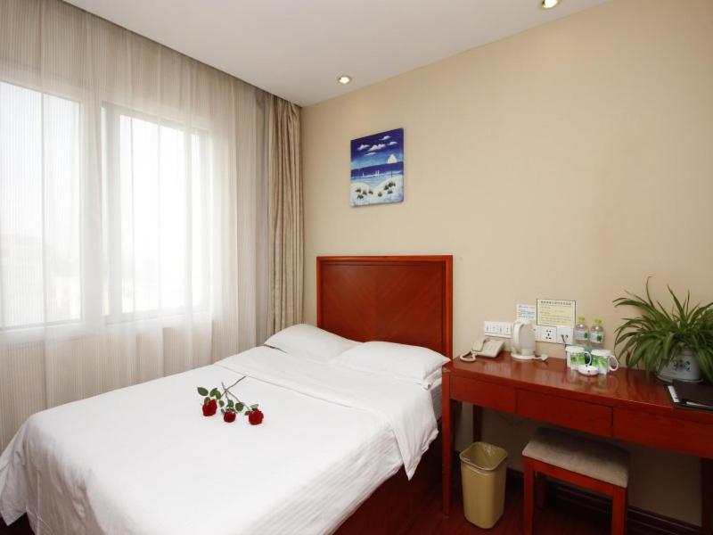 GreenTree Inn Rizhao West Station Suning Plaza photo 3