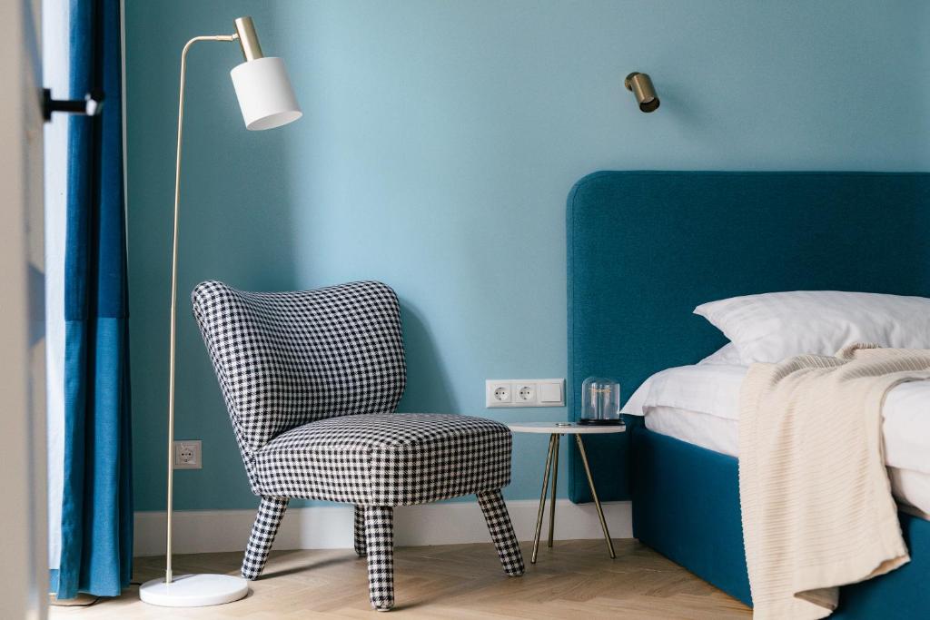 MIRO Rooms French - quiet chic, free private parking, Riga