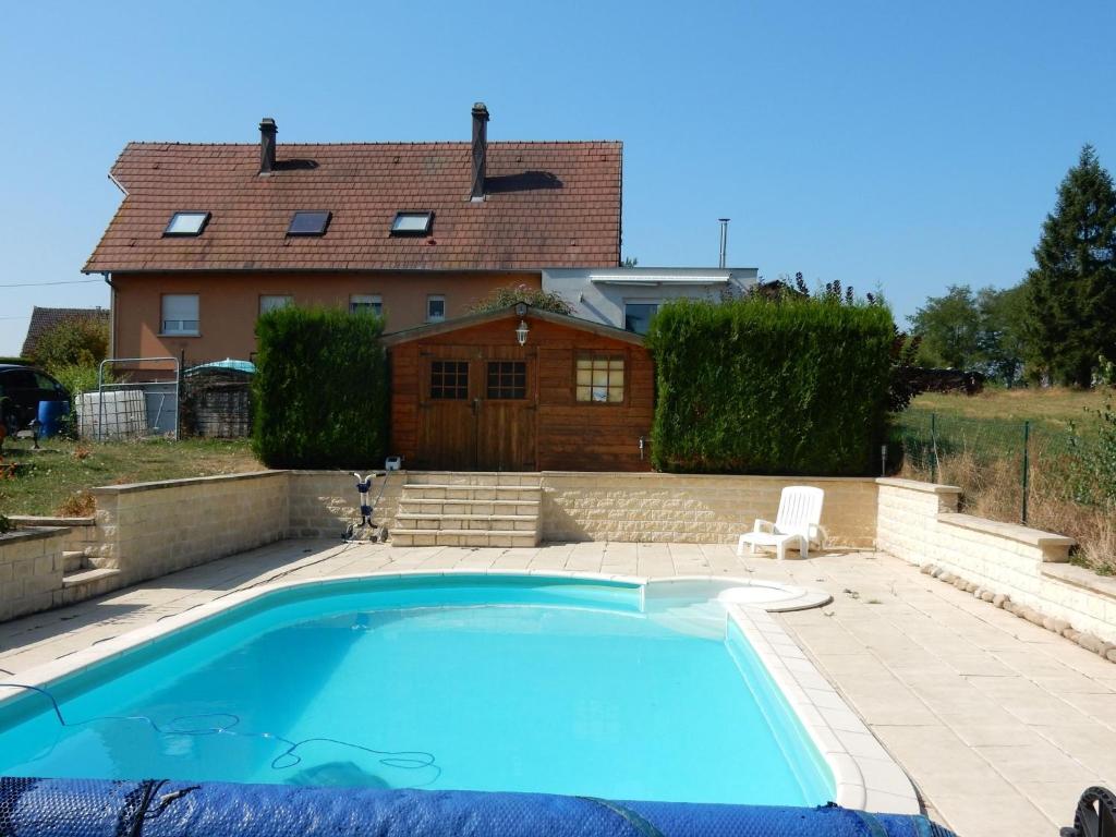Modern holiday home with pool in Phalsbourg photo 1