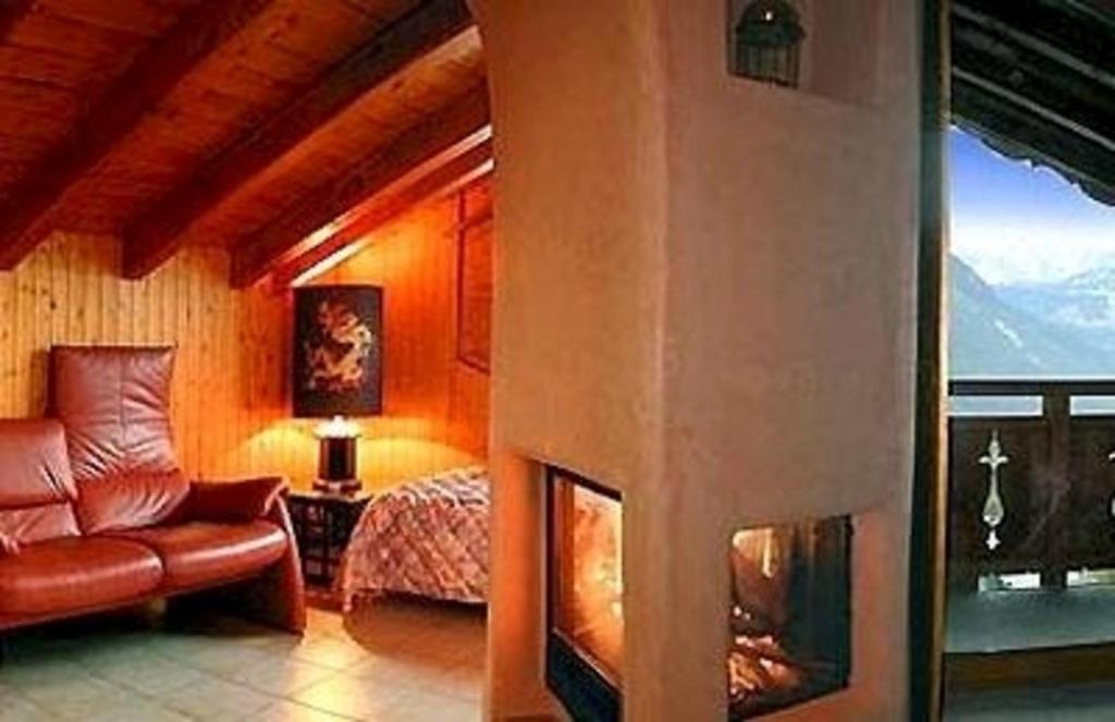 Chalet Bouquetin- Aigle Royal photo 4