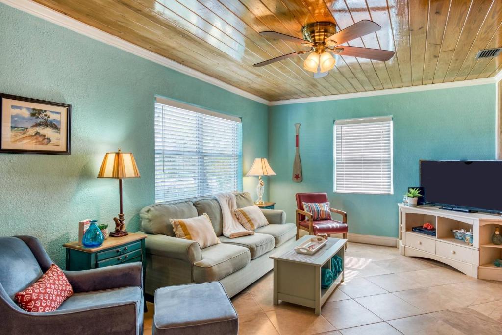 Windswept Beach House image