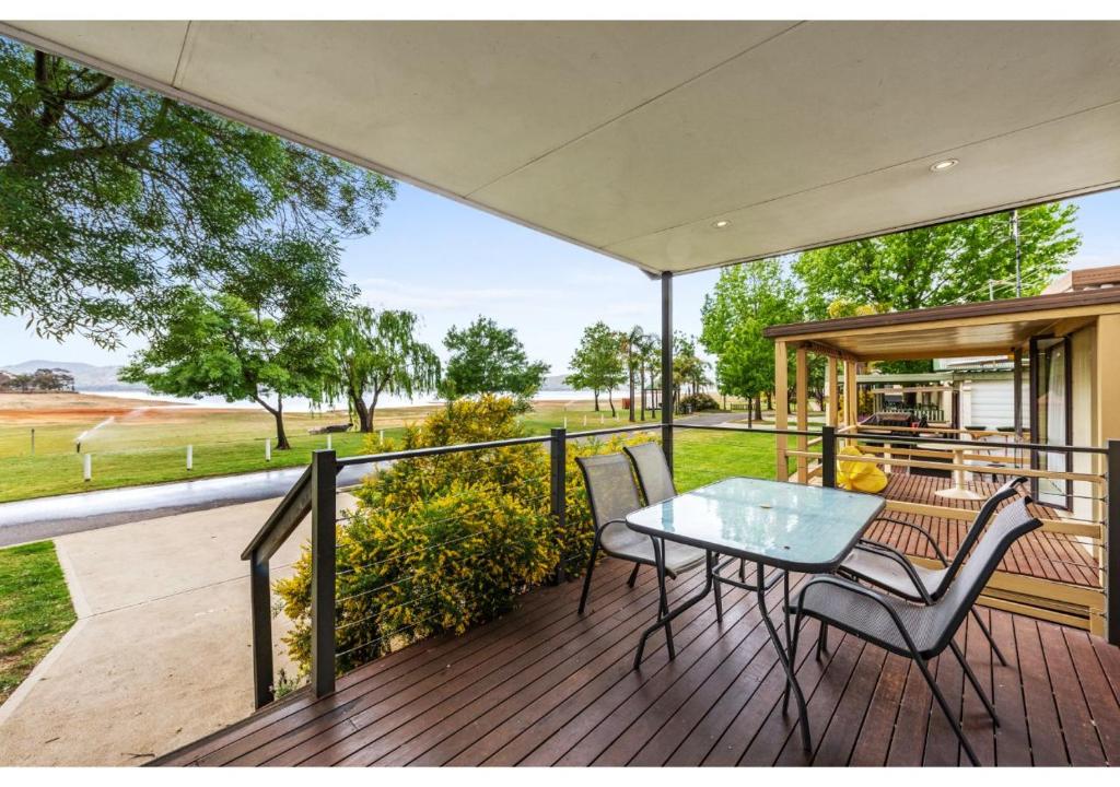 Discovery Parks - Lake Hume, Victoria photo 1