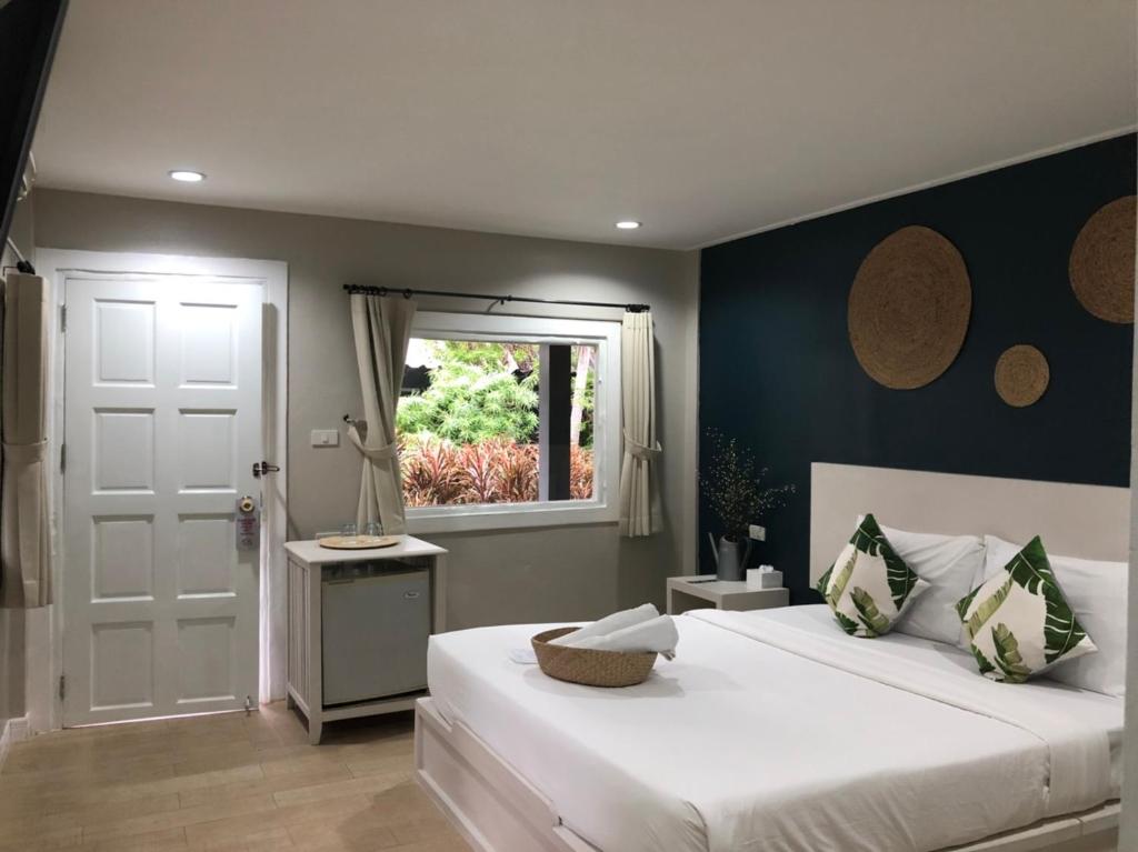 Вилла (Вилла Делюкс с видом на сад), Let's Hyde Pattaya Resort & Villas