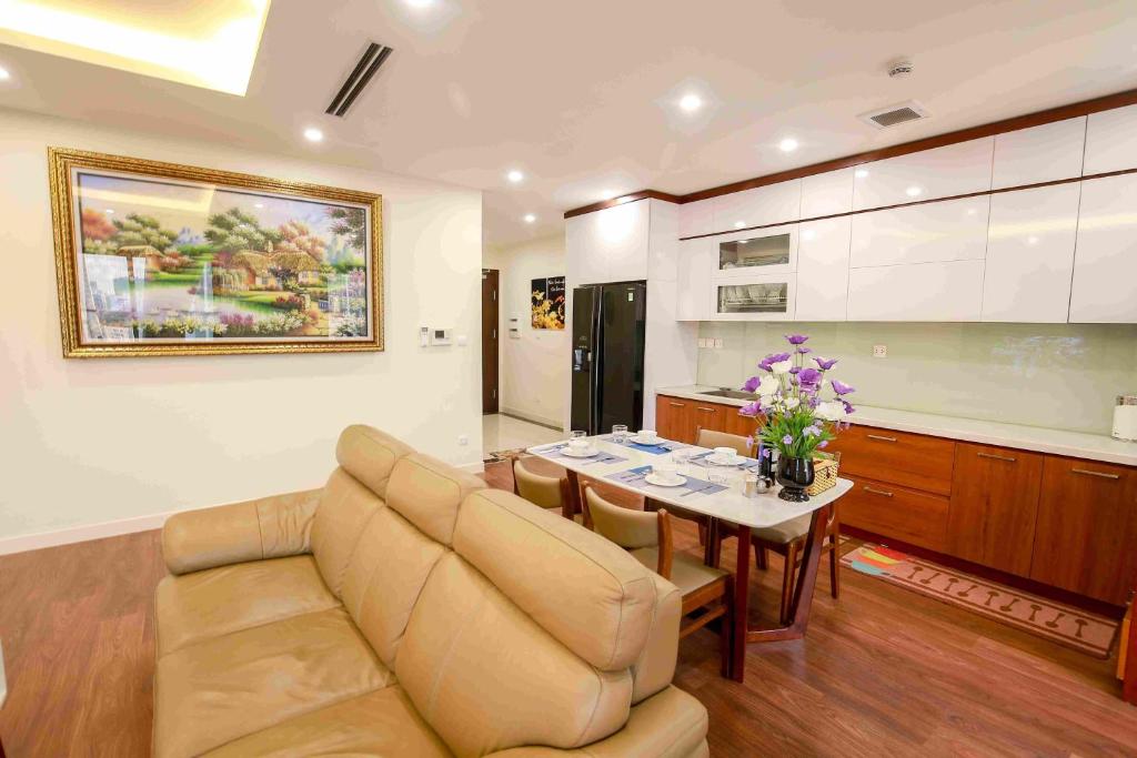 *BOM HOMES* IMPERIA GARDEN RESIDENCE APARTMENT