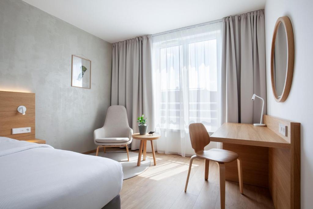 Двухместный (Улучшенный номер с кроватью размера «king-size»), Отель Jurys Inn Prague