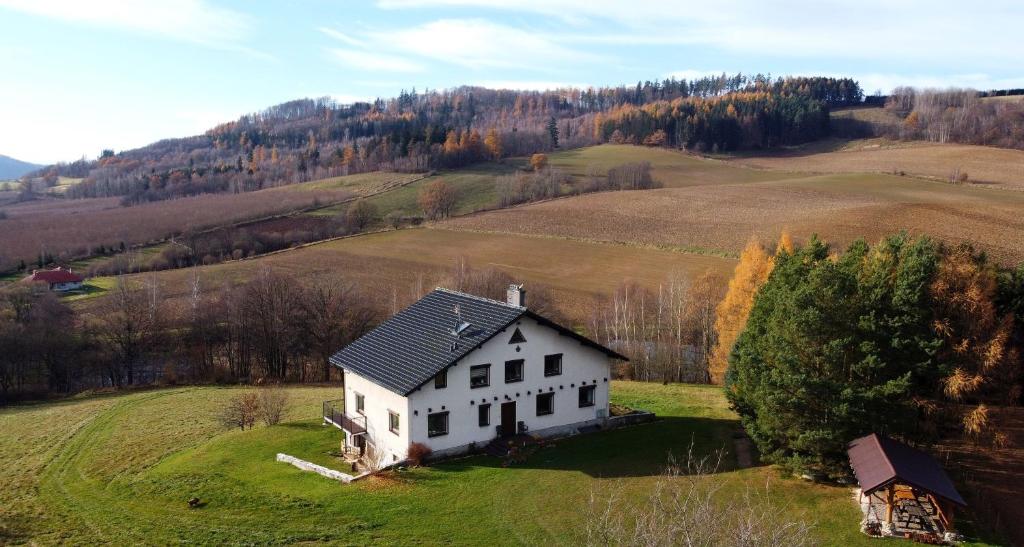 LA COLLINE photo 2
