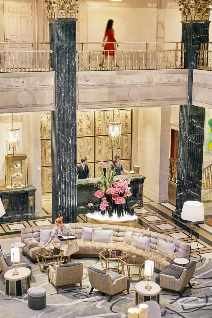 Four Seasons Hotel Madrid photo 3