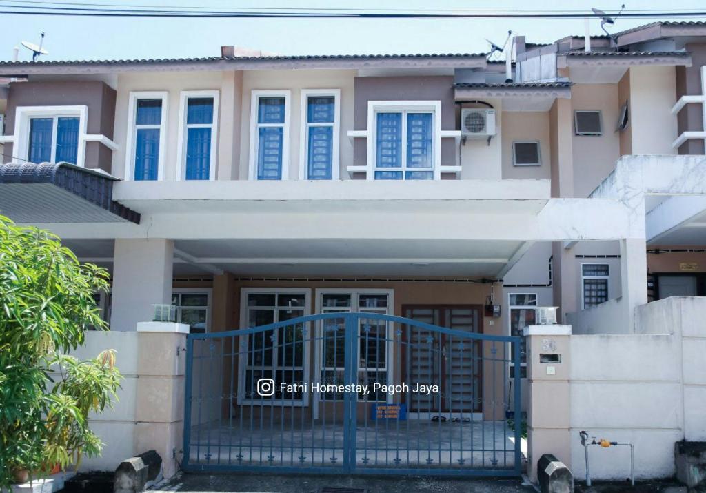 Fathi Homestay, Pagoh Jaya photo 1