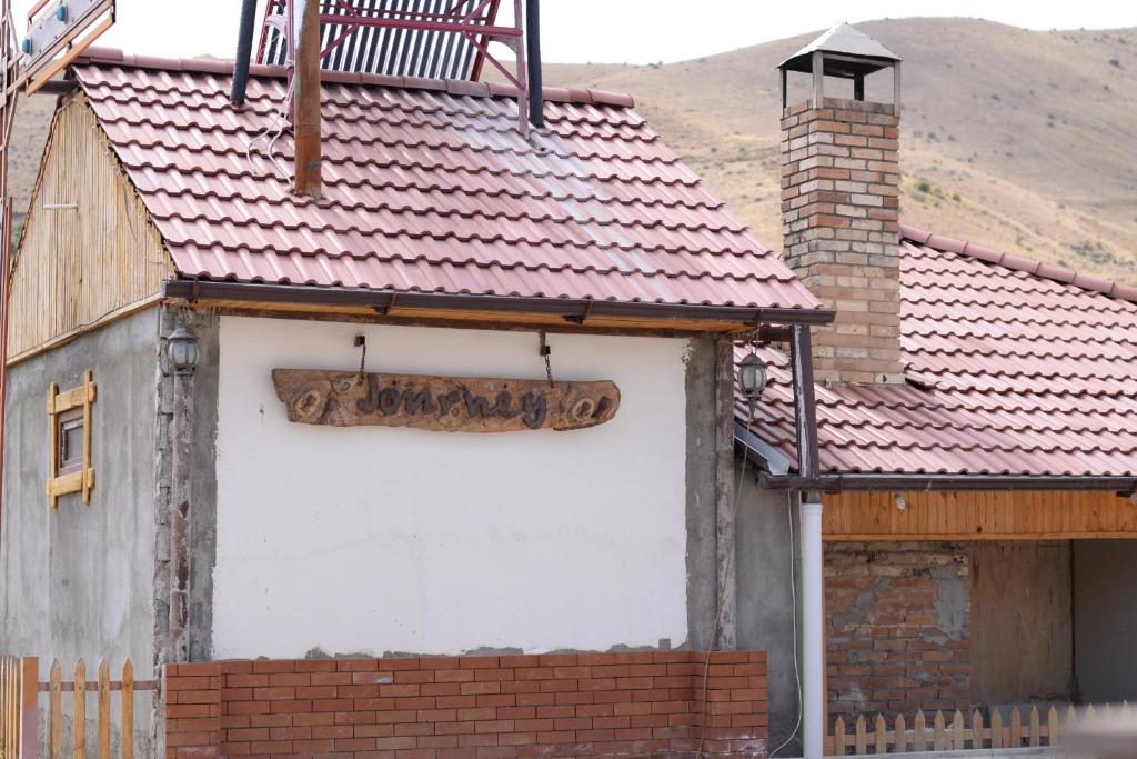 Journey Cafe & Hotel