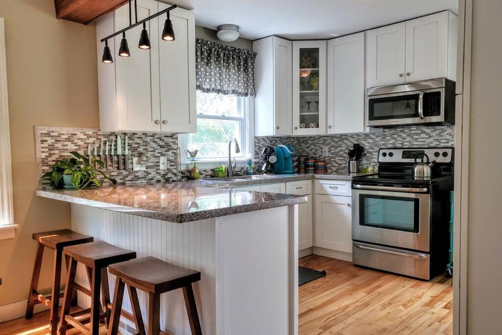 ☆Oakley's Oasis: A Dharma Dwellings Designed Home☆ photo 1