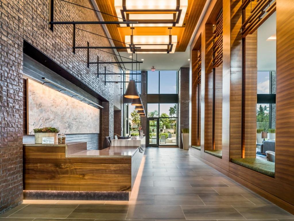 Bluebird Suites at Reston Town Center image