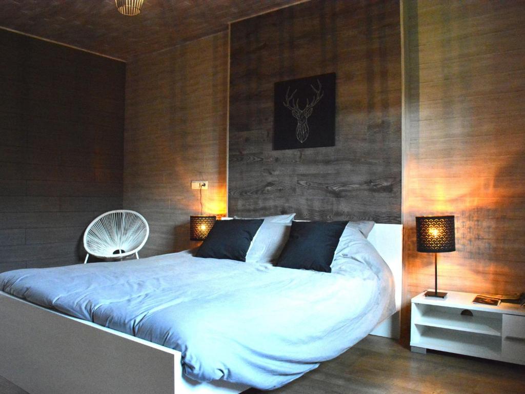 Chic Holiday Home with Garden photo 3