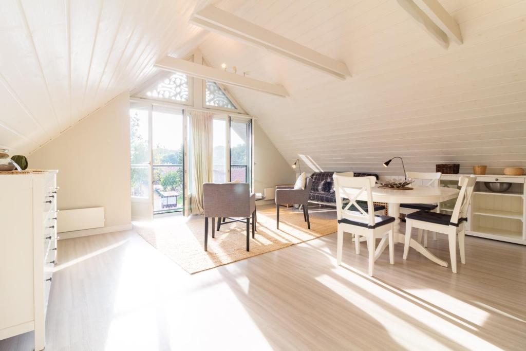 Sleepy Eye Apartment, By Cohost photo 4