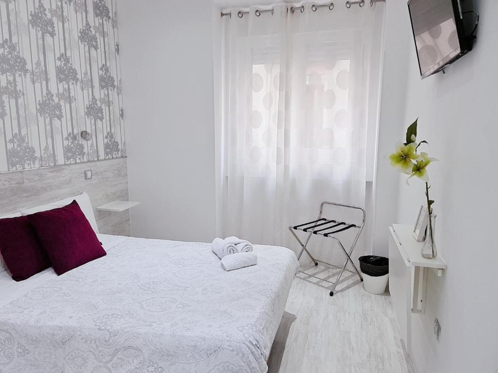 Hostal Met Madrid photo 1