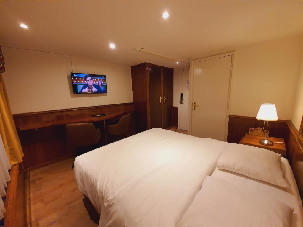 Rembrandtplein Hotel photo 2