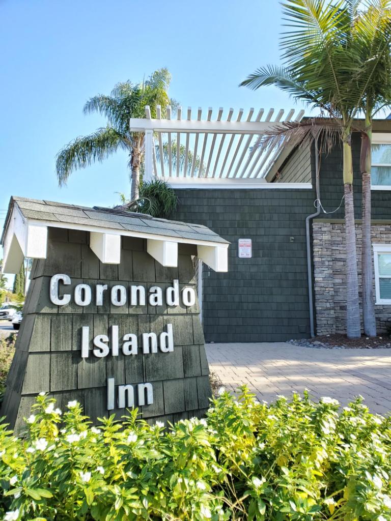 Coronado Island Inn image
