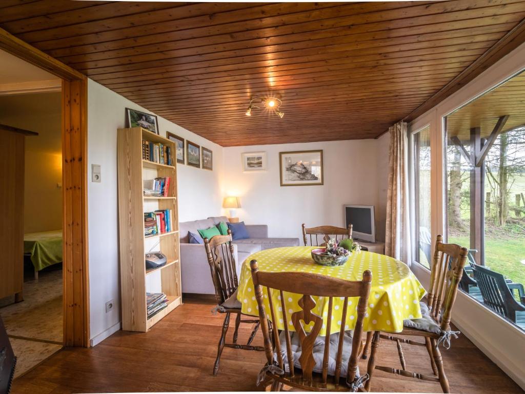Splendid Chalet in Gouvy with Fenced Garden photo 3