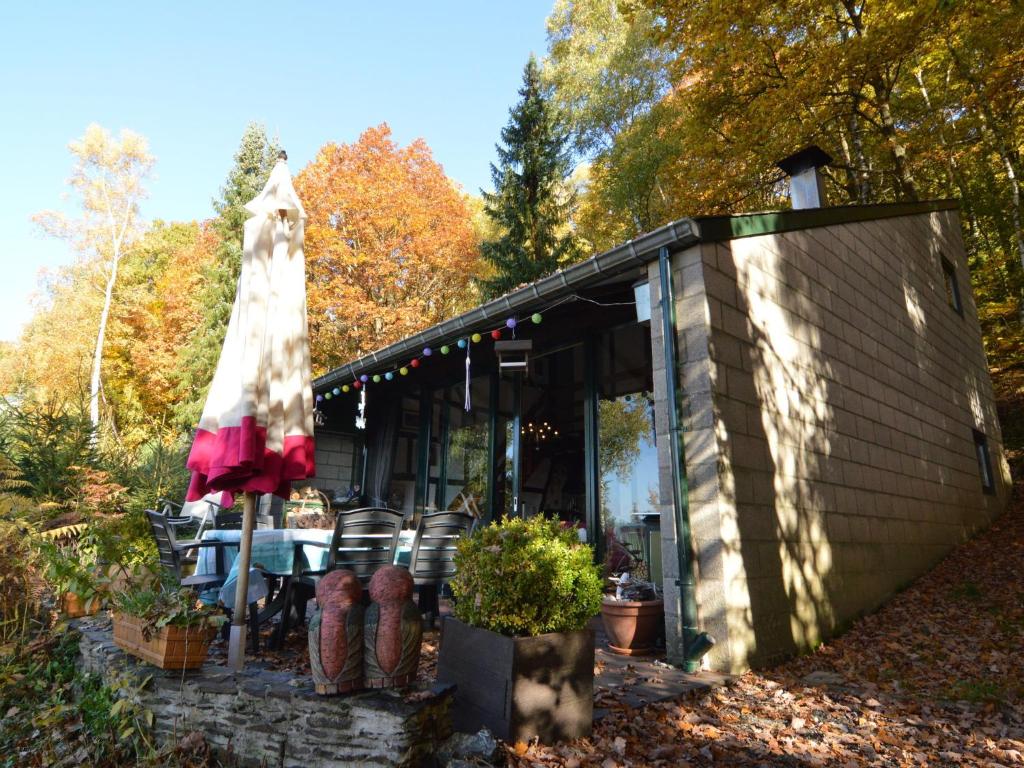 Holiday home with an Ardennian style, boasting a large terrace, located in Coo photo 1