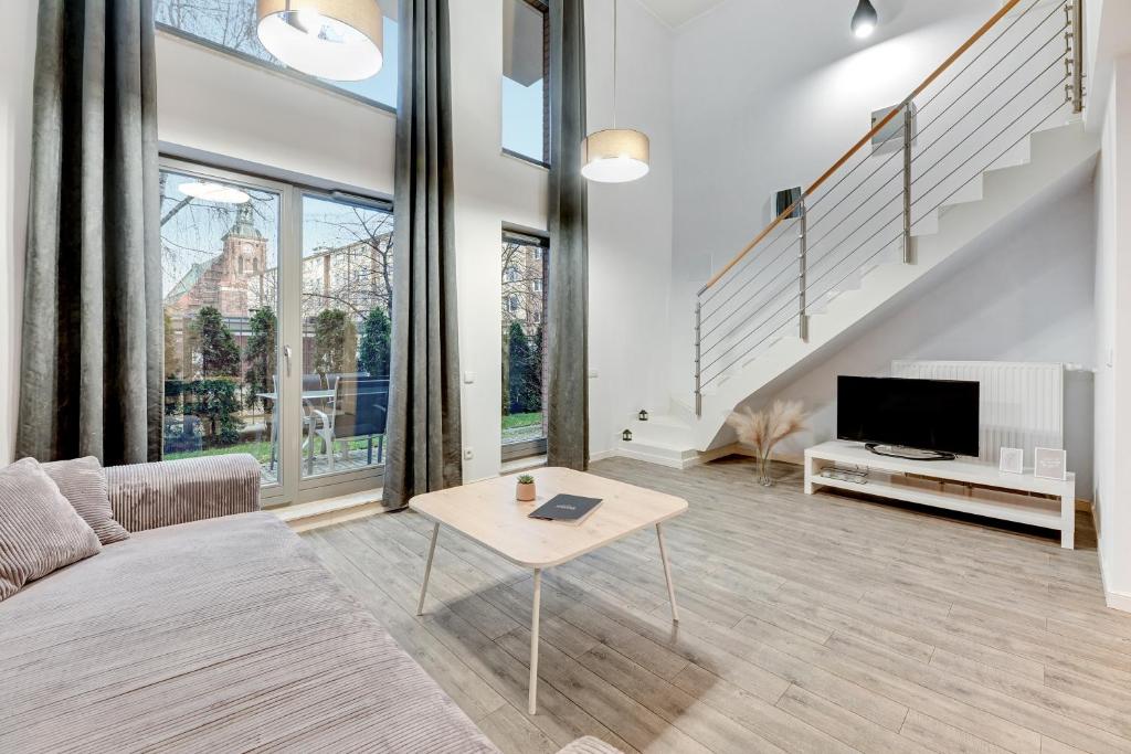 Апартаменты (Мезонет), Downtown Apartments Waterlane SPA
