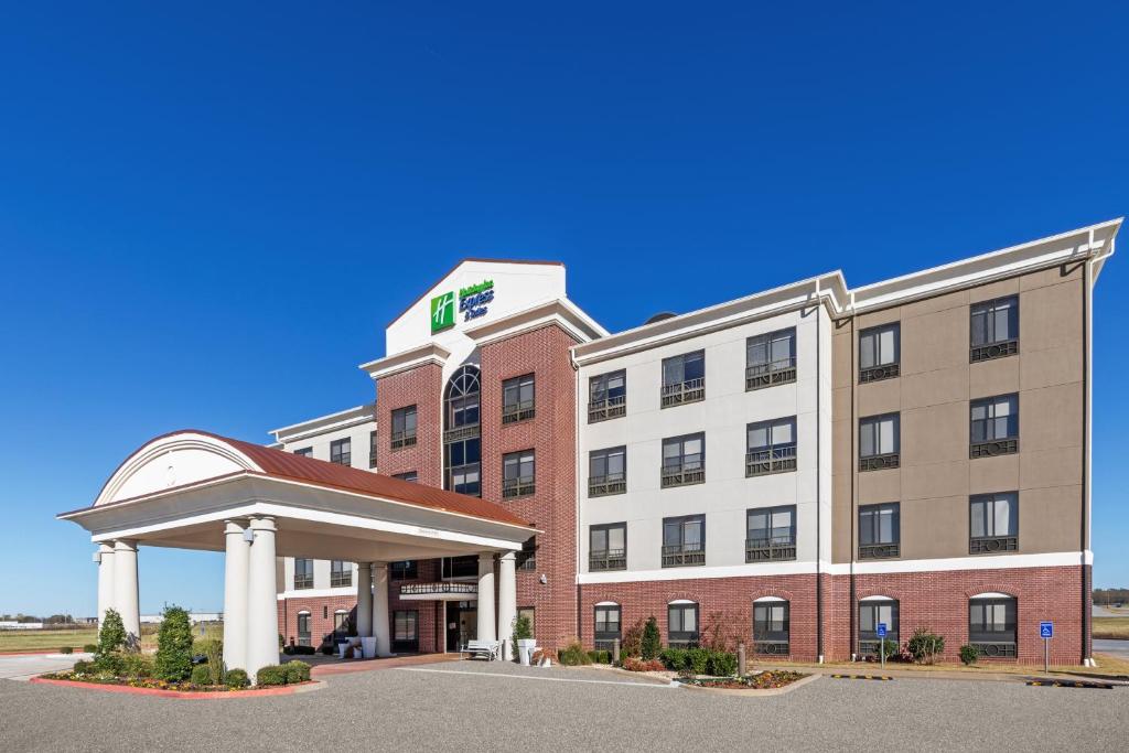 Holiday Inn Express Hotel and Suites Pryor, an IHG Hotel image