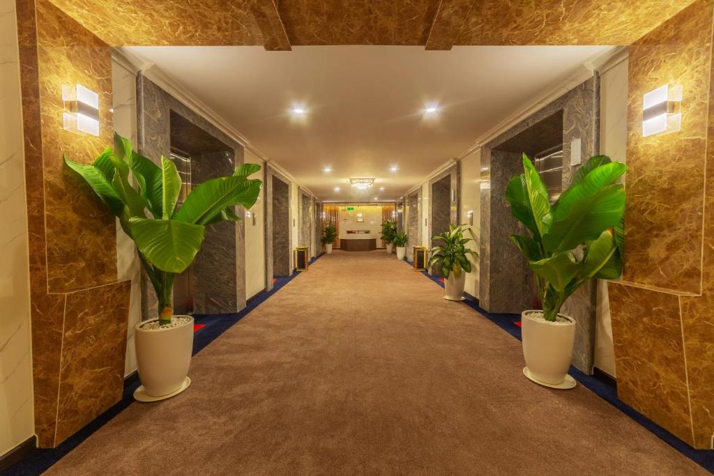 Двухместный (Двухместный номер с 2 отдельными кроватями и окном), Hanoi By Night Condotel
