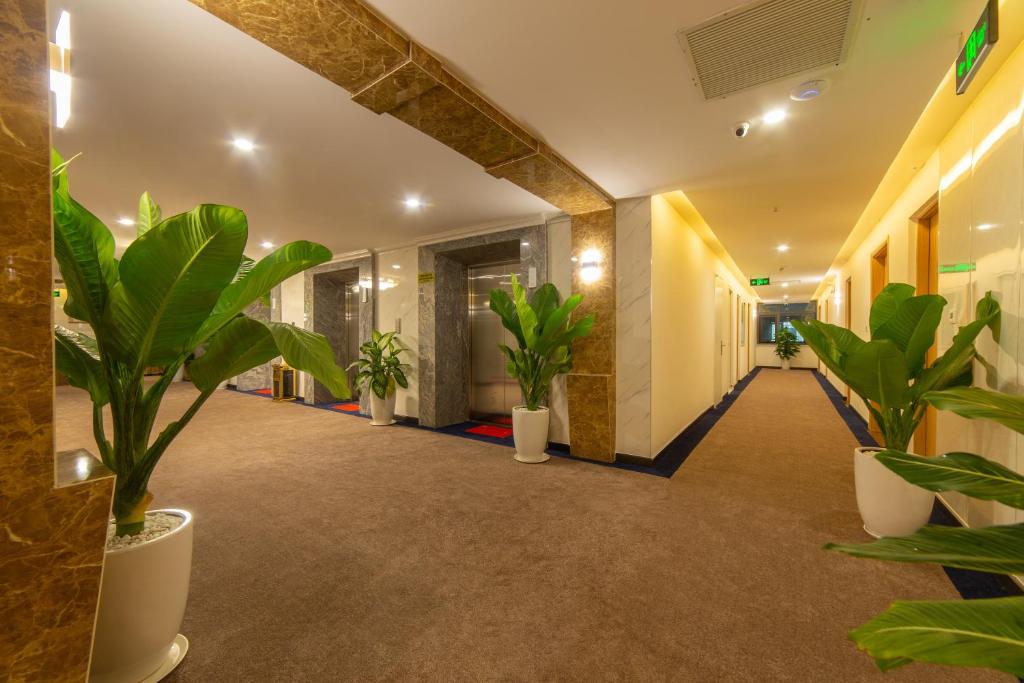 Двухместный (Двухместный номер с 2 отдельными кроватями и окном), Hanoi By Night Condotel