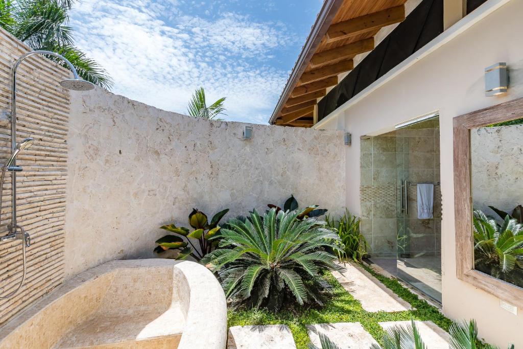 Stunning Villa with Private Pool and Jacuzzi in Casa de Campo photo 3
