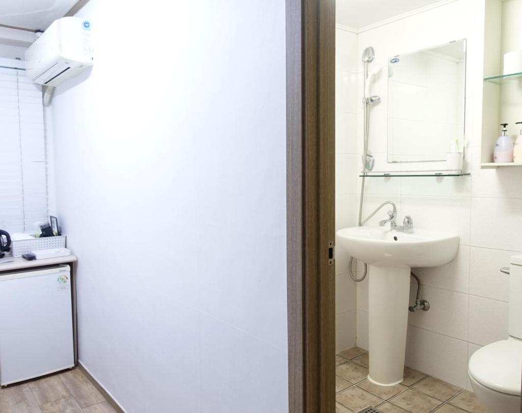Gangnam Suncity Guesthouse photo 3