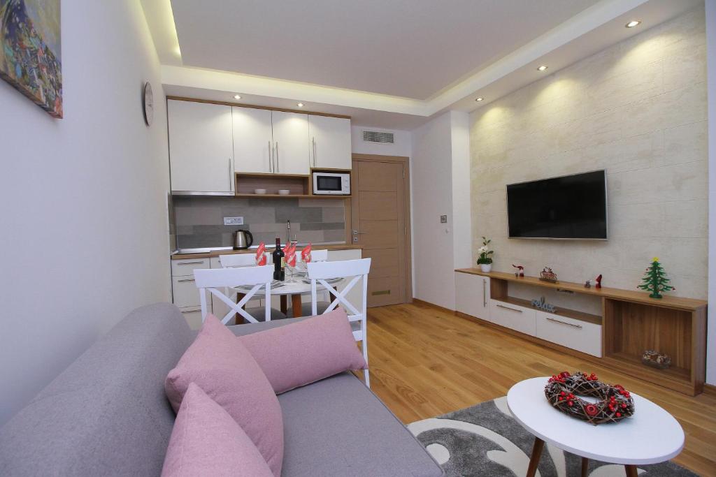 Time Out Lux apartmani photo 3