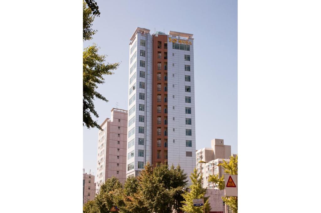 YD Residence