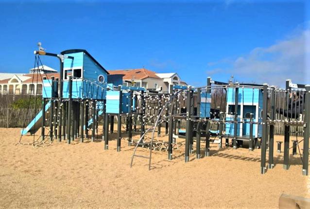Appart Bréti Plage 2 - duplex a 50m de la plage - Tap to explore photos