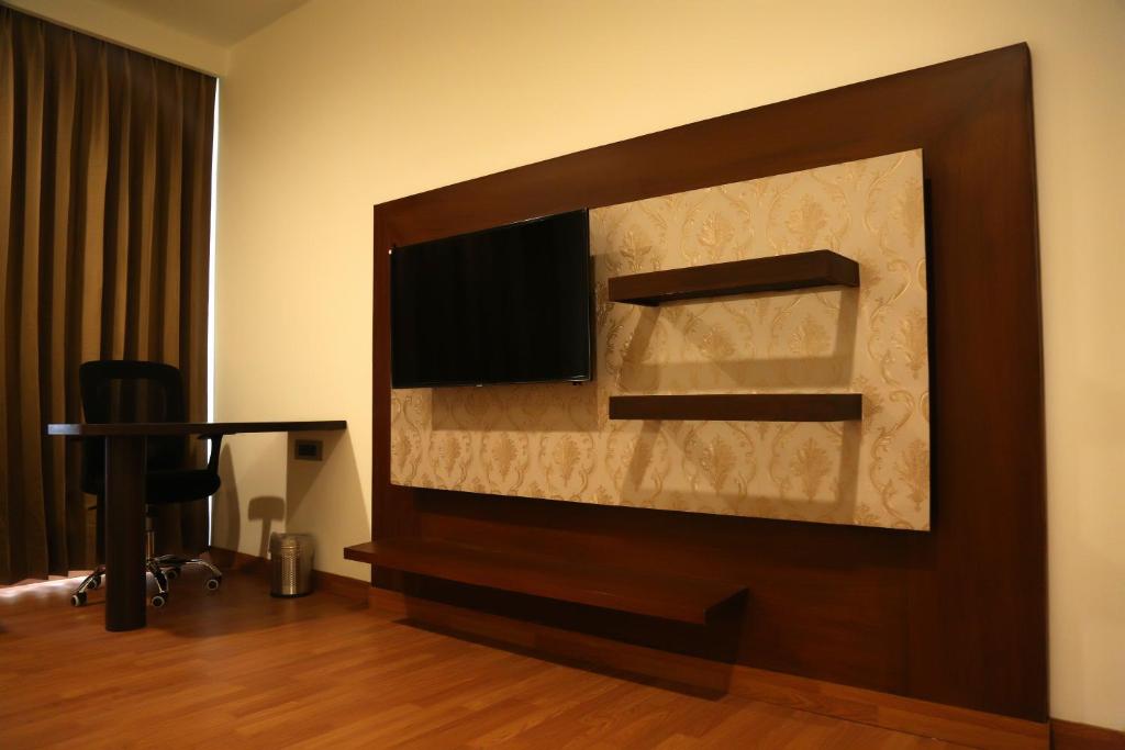 Hotel Imperia Suites photo 4