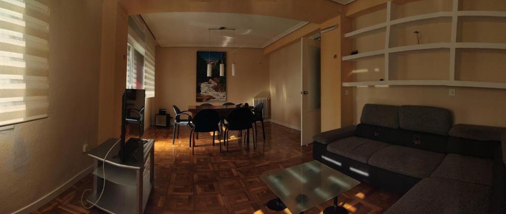 Acà Y Allà Apartamento Alfonso El Batallador photo 2