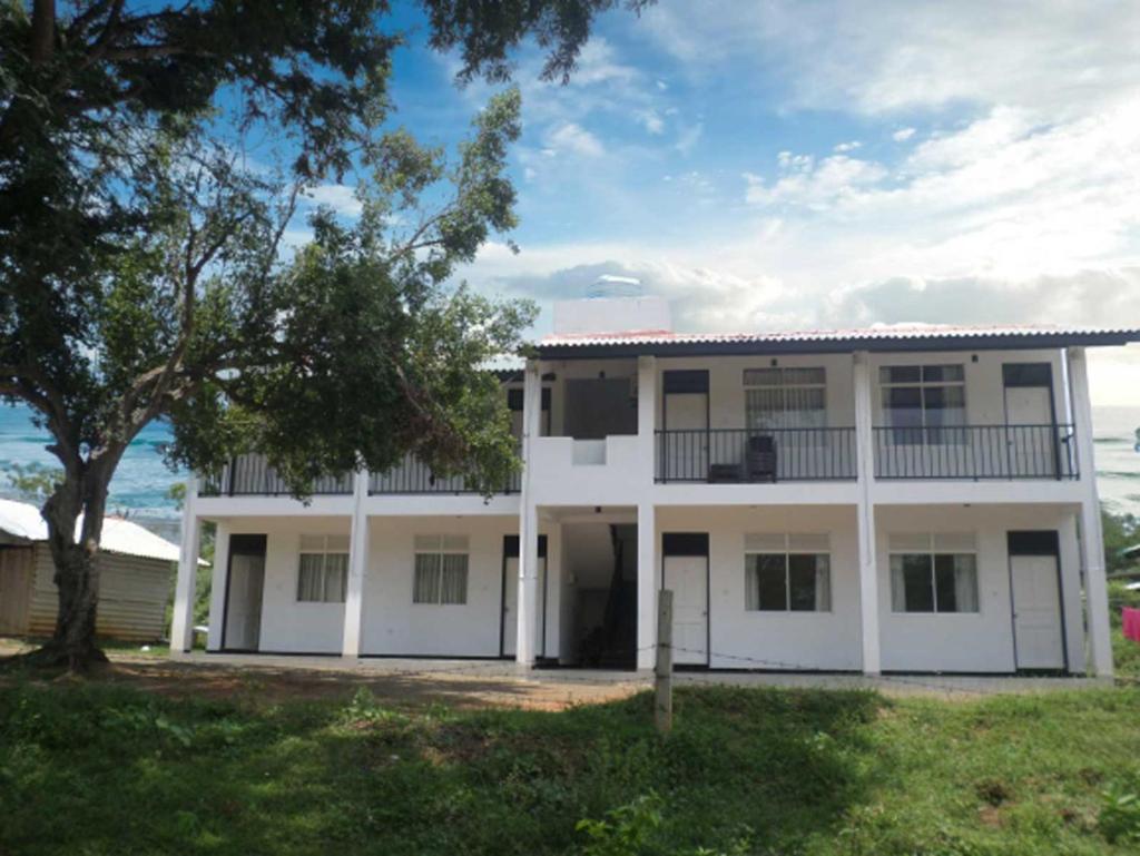 Romana Rest Kataragama photo 1