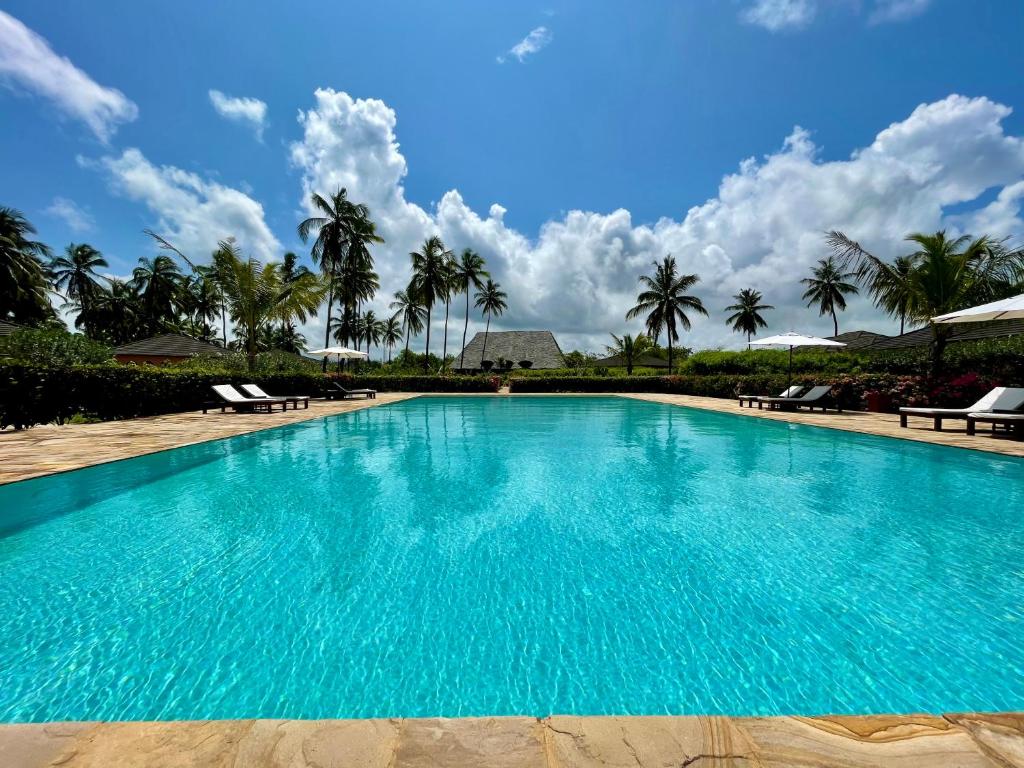 The Sands Beach Resort photo 3