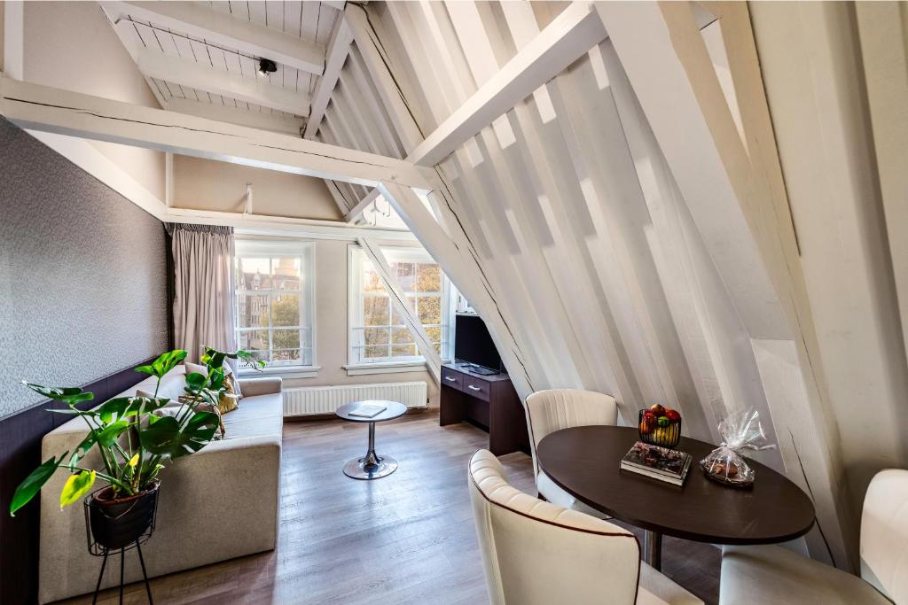 NH Collection Barbizon Palace Apartments photo 3