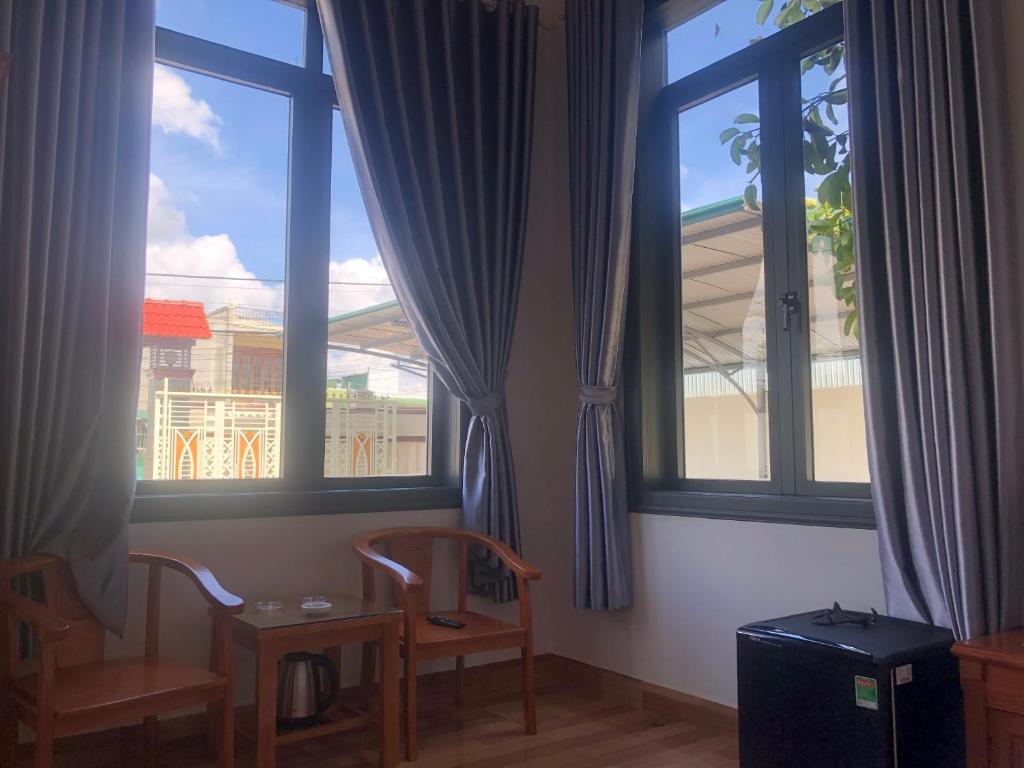 khách sạn Nguyên Long