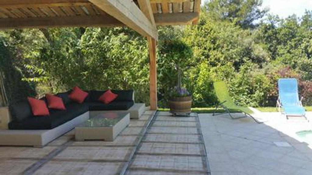 Villa de 4 chambres avec piscine privee jardin amenage et wifi a Malaucene photo 3
