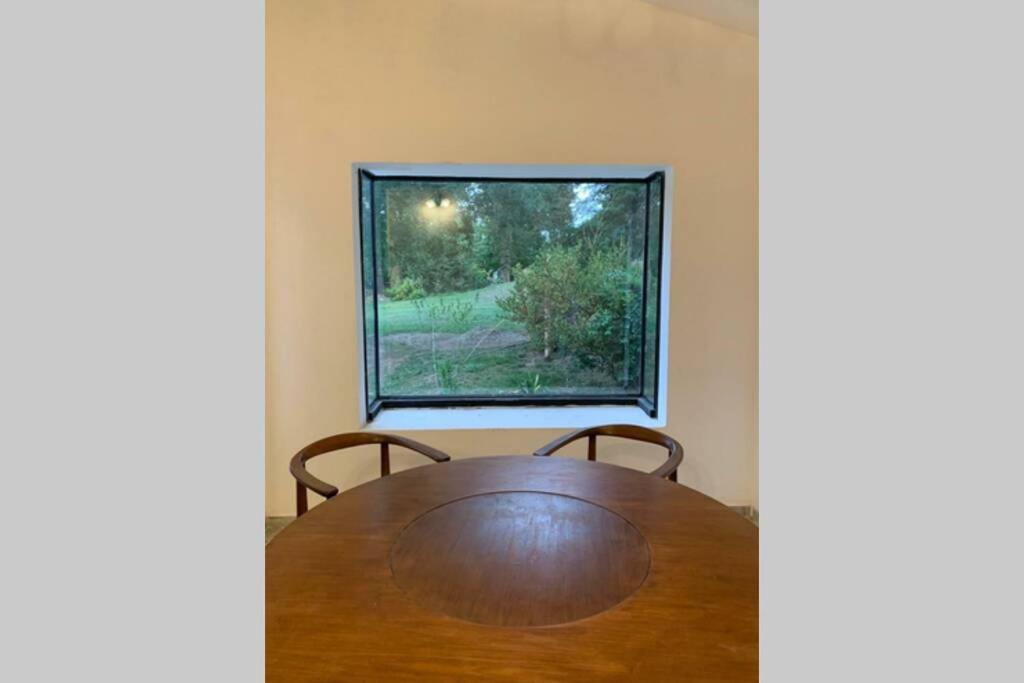 CASA ENTERA CON PARQUE Y PILETA PRIVADOS photo 3
