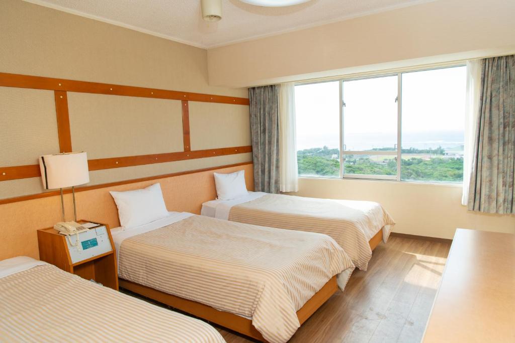 Motobu Green Park and Golf Course photo 1