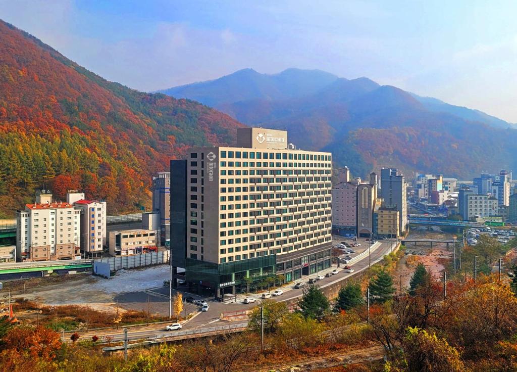 Traum Valley Hotel - formerly jeongseon intoraon hotel - Tap to explore photos