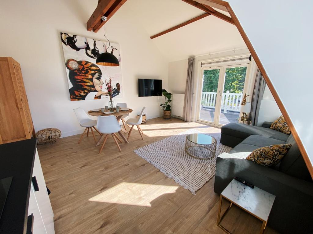 Luxurious historical Loft close to the beach!! photo 4