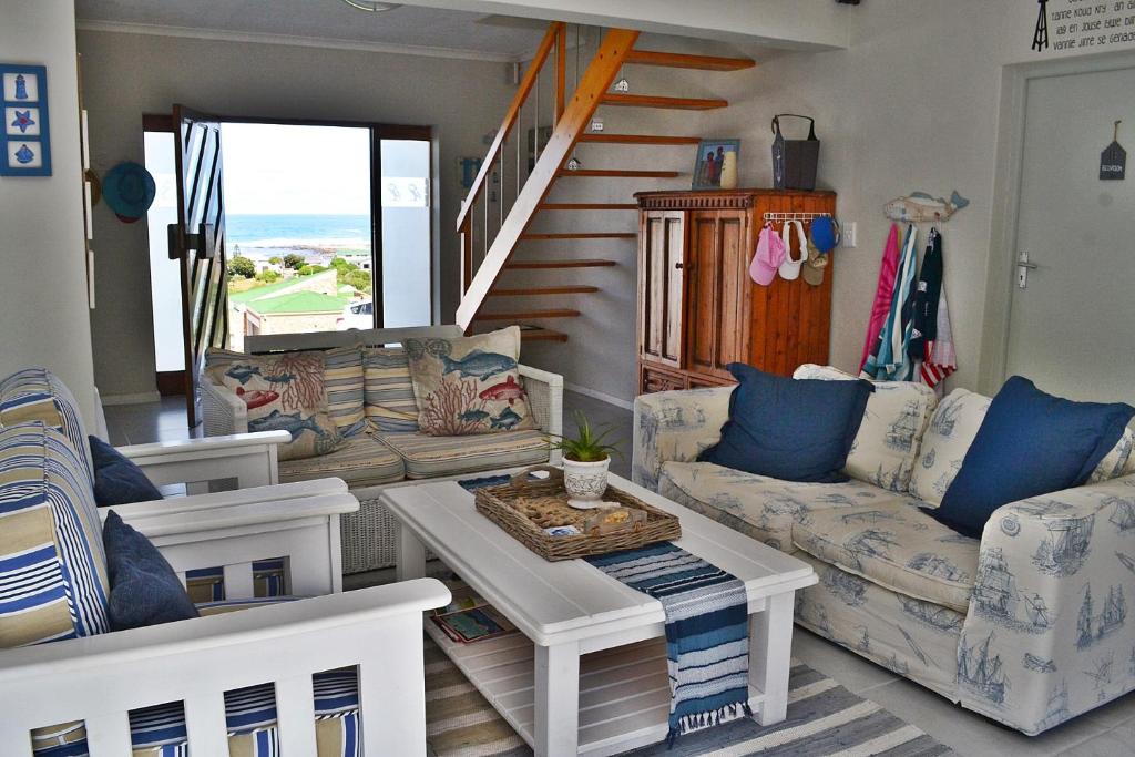 Agulhas Family Beach House photo 1