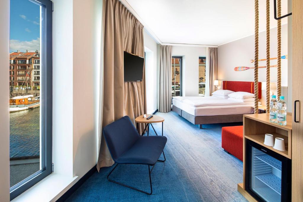 Четырехместный (Семейный номер с видом на реку), Holiday Inn Gdansk - City Centre