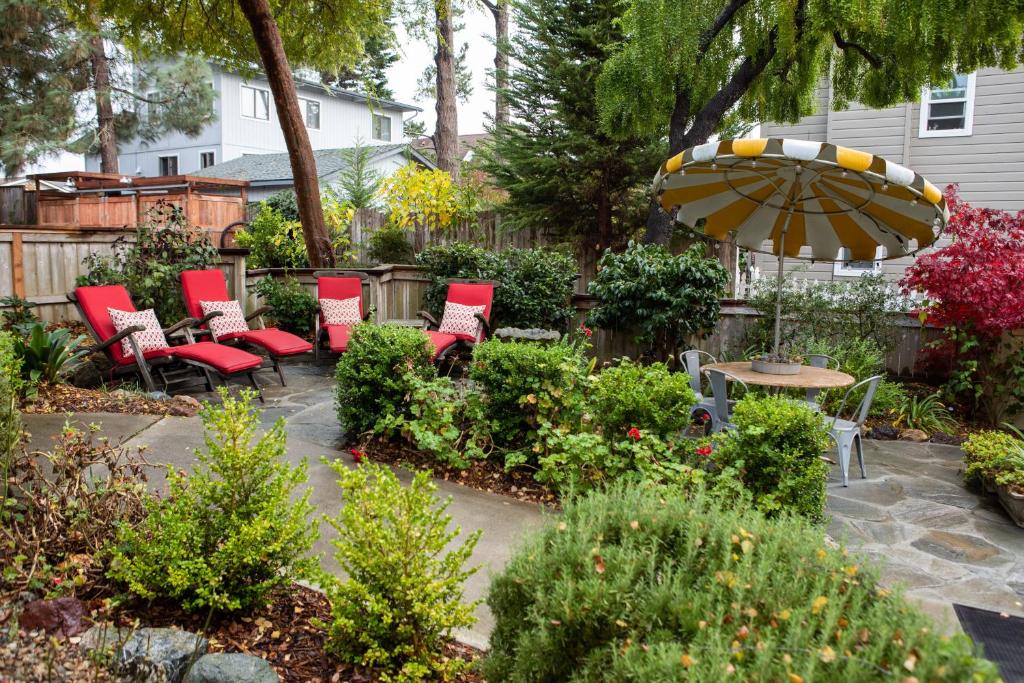 J Patrick Inn photo 1
